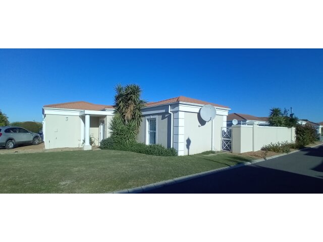 <!--[if BLOCK]><![endif]--> 41  De Waterbosch , Somerset Ridge, Somerset West <!--[if ENDBLOCK]><![endif]-->